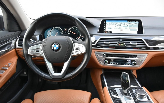 BMW Seria 7 cena 179900 przebieg: 96100, rok produkcji 2017 z Grodzisk Mazowiecki małe 137